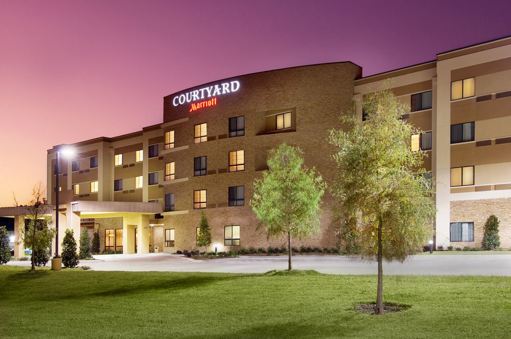 Courtyard By Marriott Wichita Falls Exterior photo