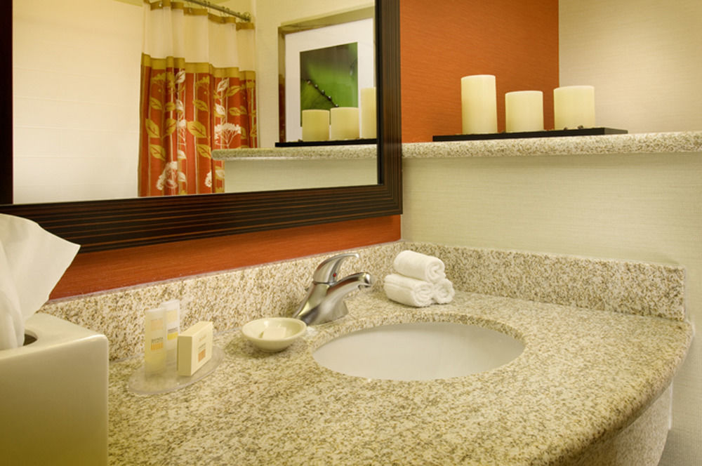 Courtyard By Marriott Wichita Falls Exterior photo