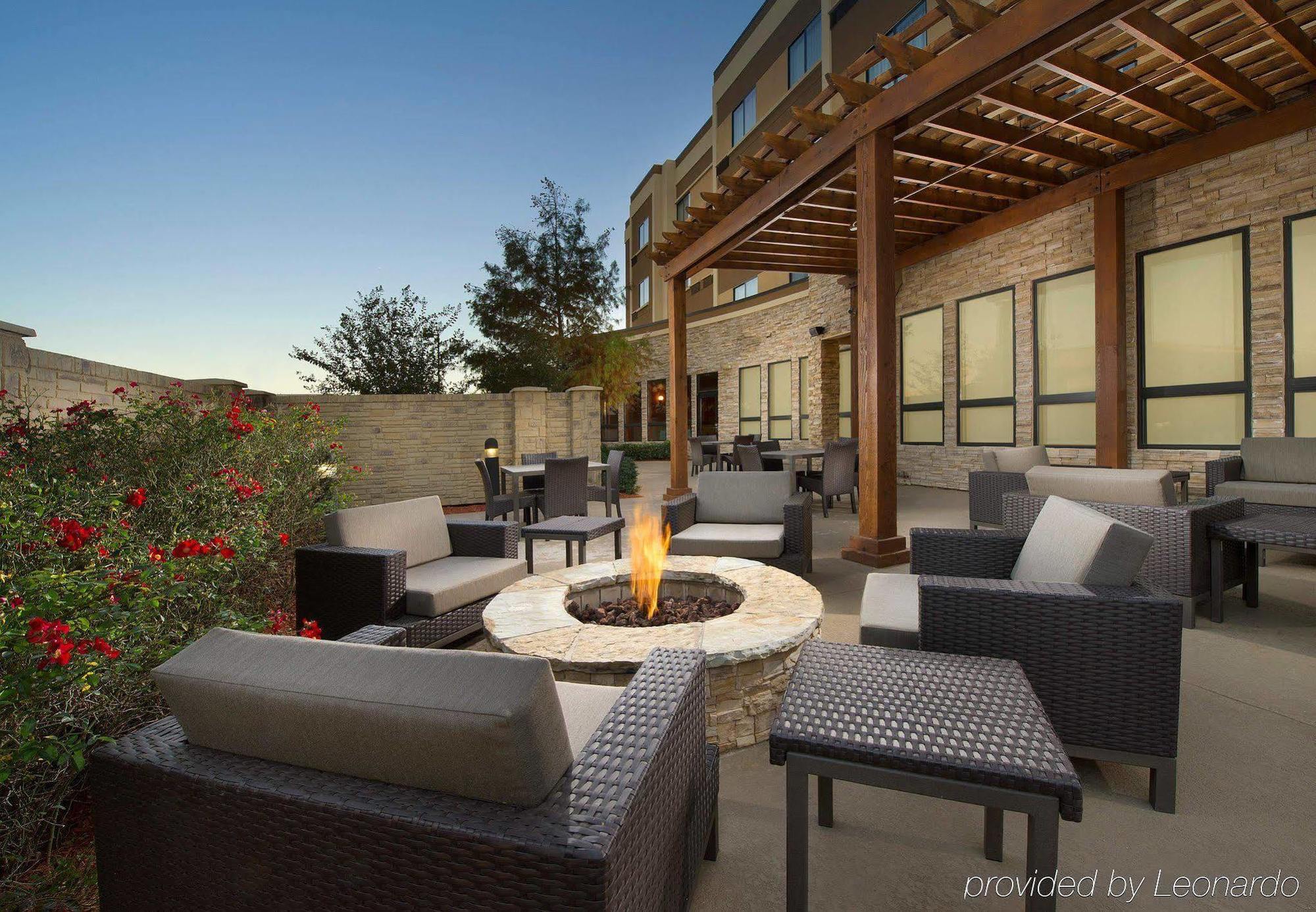 Courtyard By Marriott Wichita Falls Exterior photo